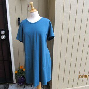 #704  WOMAN'S TEAL COLORED CASUAL SHETH DRESS BY 32* COOL  (SIZE XXL OR 18)